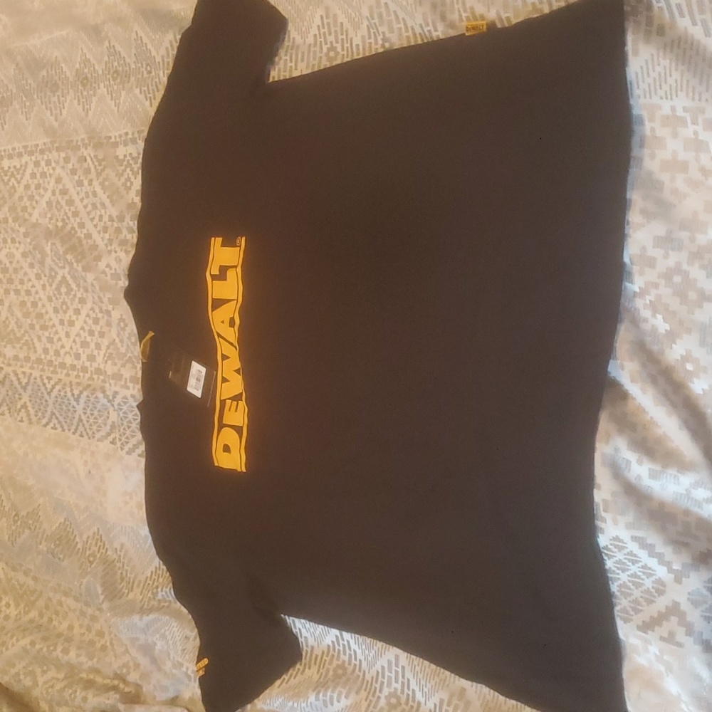 Dewalt work shirt